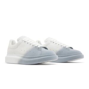 Alexander McQueen “Sprayed Ombré”